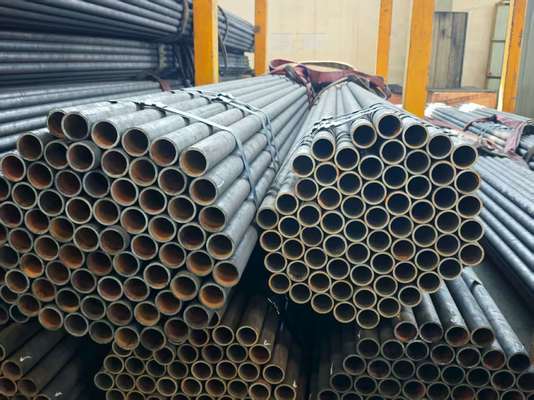 Các ống nồi hơi liền mạch thép cacbon ASTM A106 DIN17175