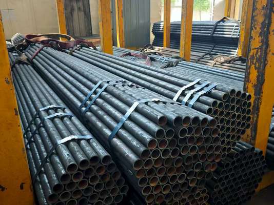 Các ống nồi hơi liền mạch thép cacbon ASTM A106 DIN17175