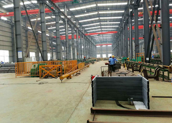 Tranh đen hợp kim thép ống liền mạch Astm A335 P11 P22 P5 P9 Ba 4 "Sch120 * 11.6m