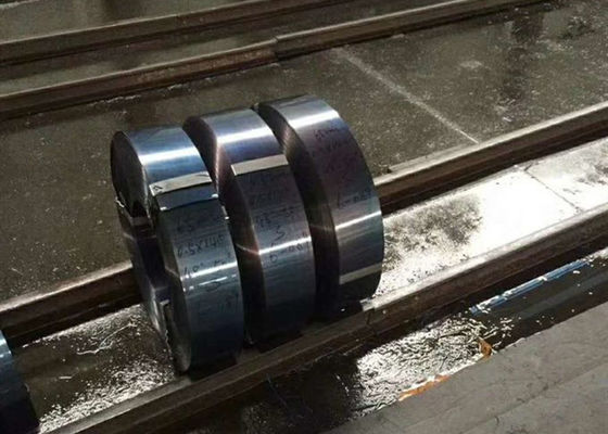 Thép tấm cán nguội / Thép lò xo Dải nhiệt trị liệu 65 triệu HRC 40
