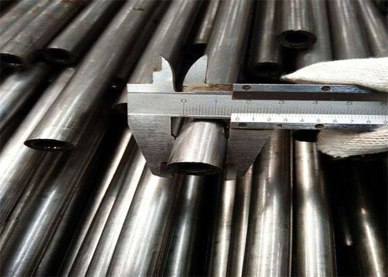 Chống ăn mòn sơn đen Ống thép hợp kim ASTM A335